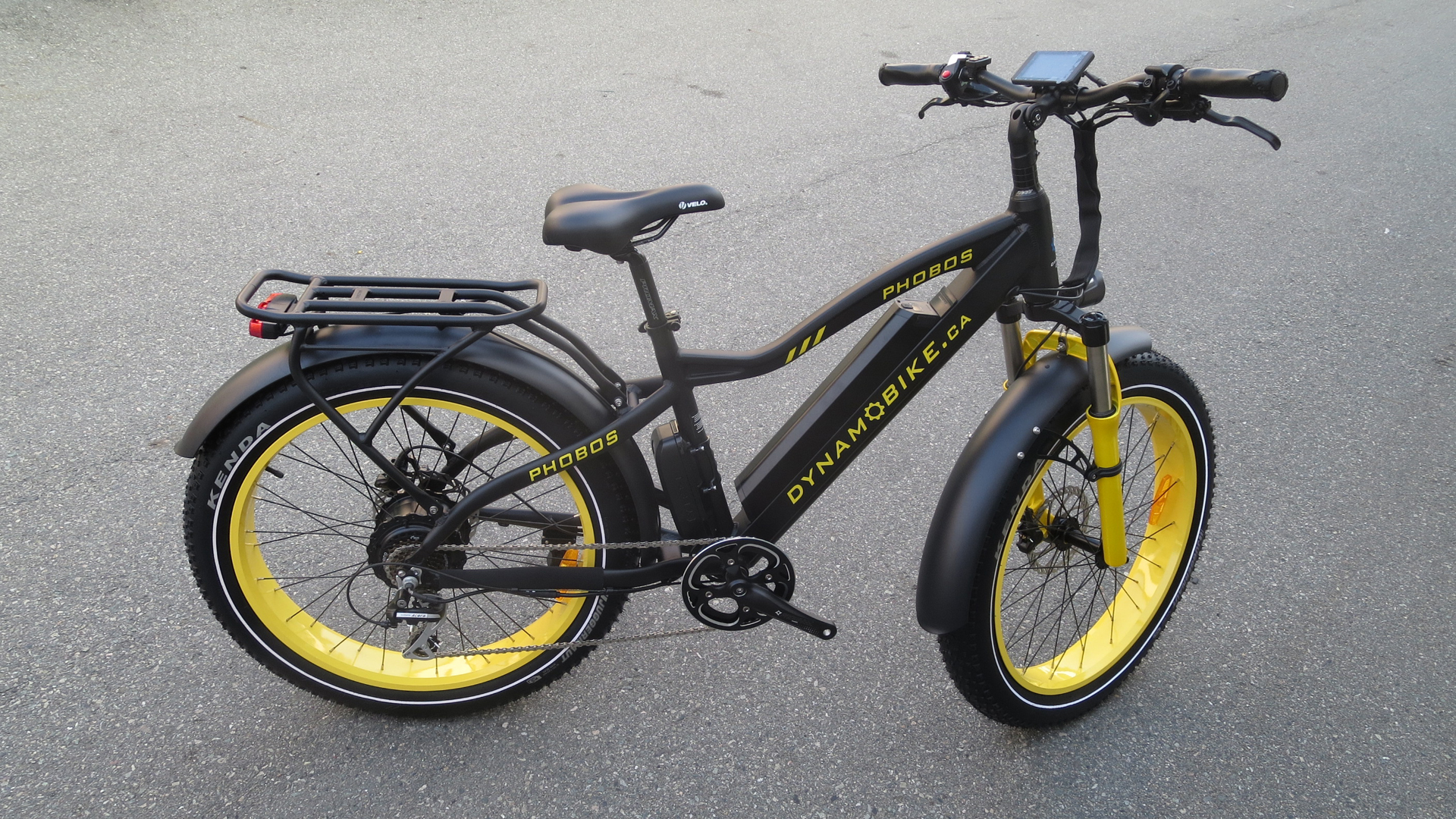 Fat tire electric bike - Dynamobike 